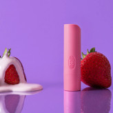 eos 100% Natural organic lip balm STRAWBERRY SORBET
